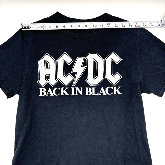 ACDC Back in Black Short Sleeve Unisex T-shirt Size Small - No Tags - Picture 2 of 8